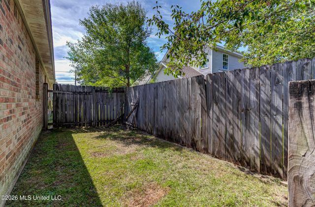 3424 N 9th Street, Ocean Springs, MS 39564