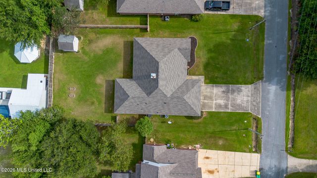 3424 N 9th Street, Ocean Springs, MS 39564