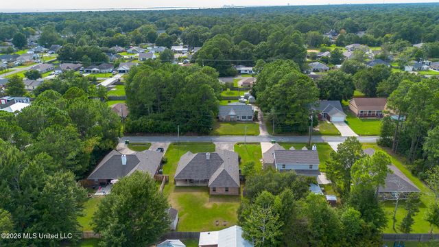 3424 N 9th Street, Ocean Springs, MS 39564