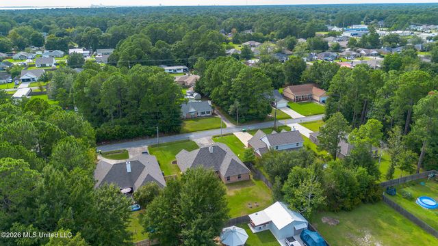 3424 N 9th Street, Ocean Springs, MS 39564