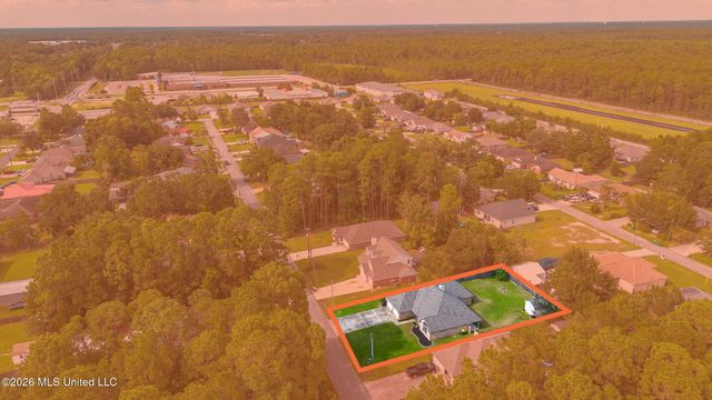 3424 N 9th Street, Ocean Springs, MS 39564