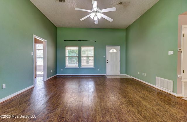 3424 N 9th Street, Ocean Springs, MS 39564