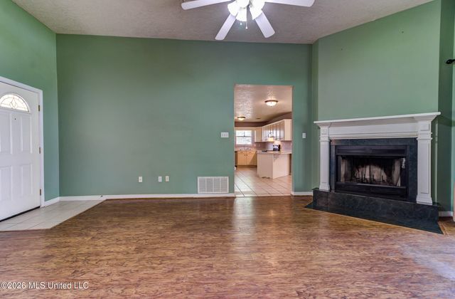 3424 N 9th Street, Ocean Springs, MS 39564