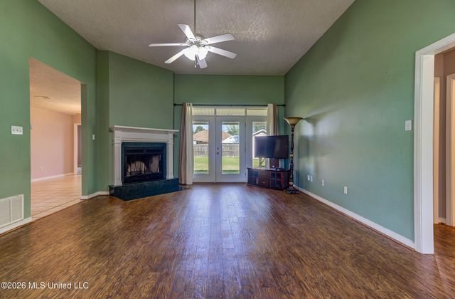 3424 N 9th Street, Ocean Springs, MS 39564