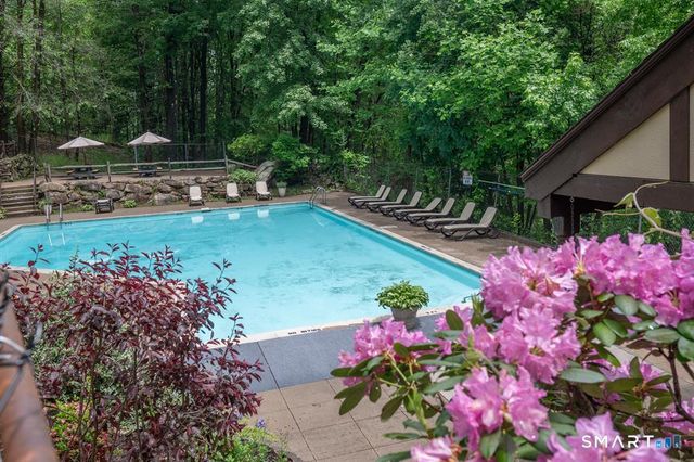 11 Eden Court 11, Brookfield, CT 06804