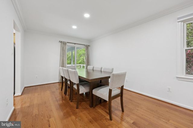 12126 WESTWOOD HILLS DR, Herndon, VA 20171
