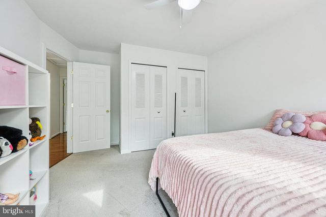 12126 WESTWOOD HILLS DR, Herndon, VA 20171