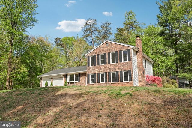 12126 WESTWOOD HILLS DR, Herndon, VA 20171