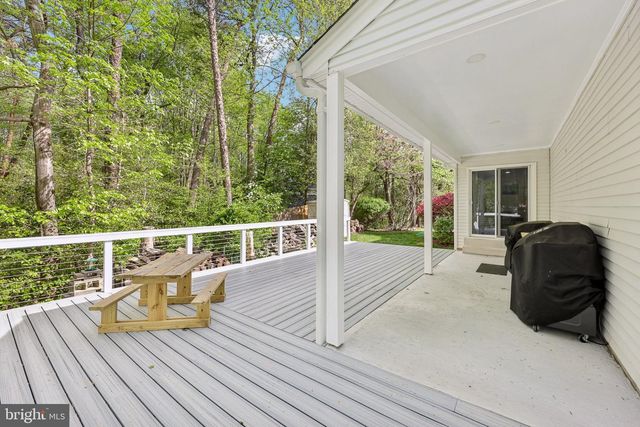 12126 WESTWOOD HILLS DR, Herndon, VA 20171