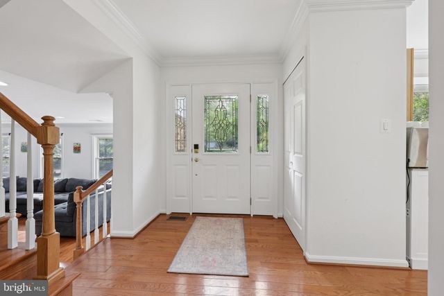 12126 WESTWOOD HILLS DR, Herndon, VA 20171