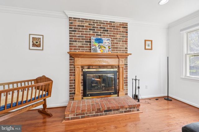 12126 WESTWOOD HILLS DR, Herndon, VA 20171