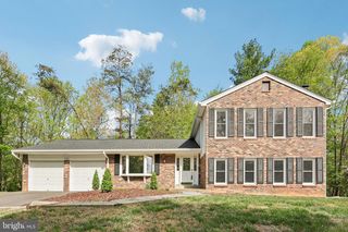 12126 WESTWOOD HILLS DR, Herndon, VA 20171
