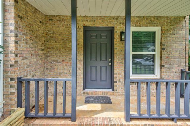 5148 Spring Street, Flowery Branch, GA 30542