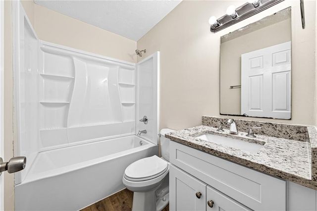 5148 Spring Street, Flowery Branch, GA 30542