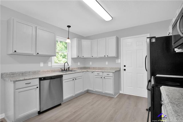 3333 Hunting Bay Drive, Spring Lake, NC 28390