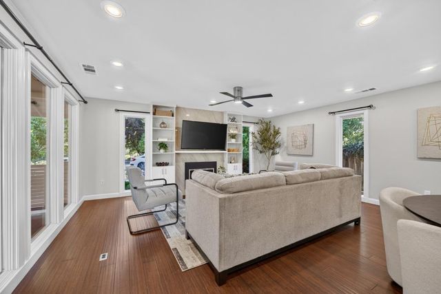 1601 Potrero Way, Sacramento, CA 95822