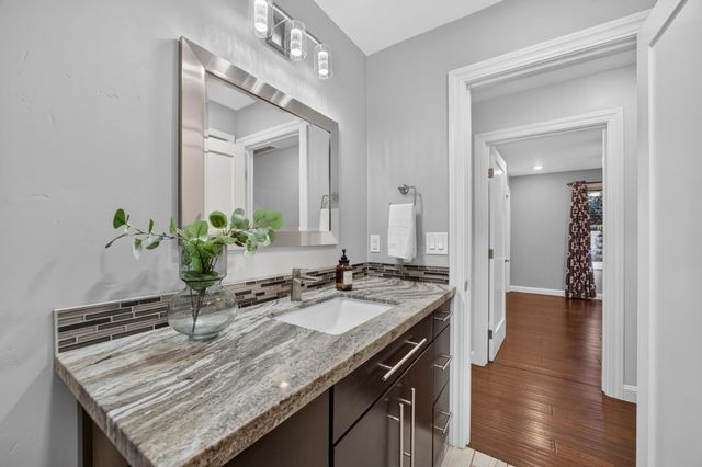 1601 Potrero Way, Sacramento, CA 95822