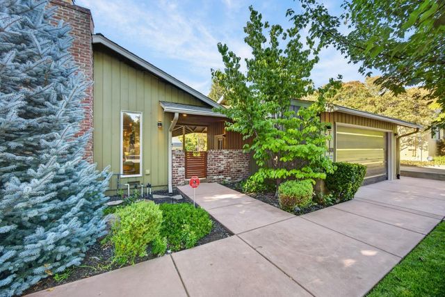 1601 Potrero Way, Sacramento, CA 95822