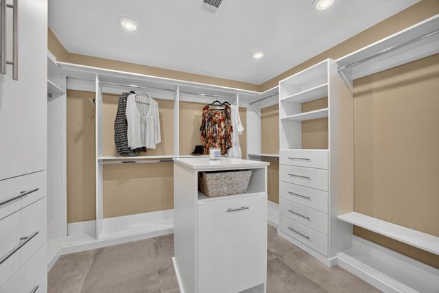 1601 Potrero Way, Sacramento, CA 95822