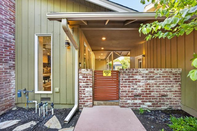 1601 Potrero Way, Sacramento, CA 95822