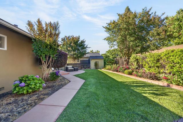 1601 Potrero Way, Sacramento, CA 95822