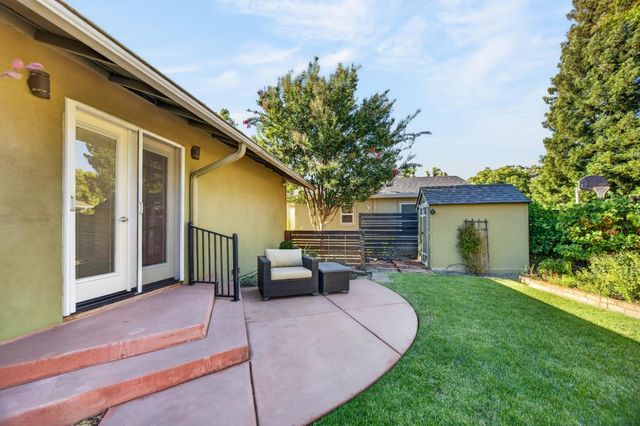 1601 Potrero Way, Sacramento, CA 95822
