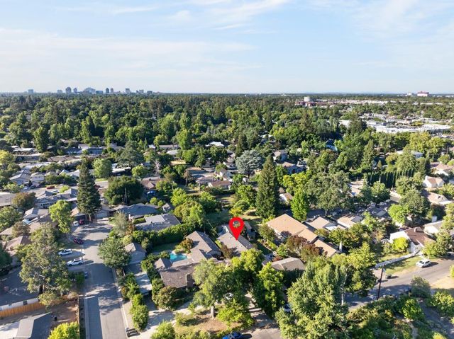 1601 Potrero Way, Sacramento, CA 95822