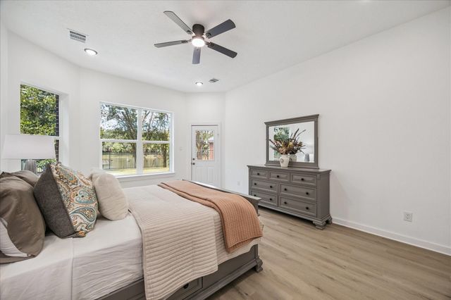 3303 Vista Lake Drive, Sugar Land, TX 77478