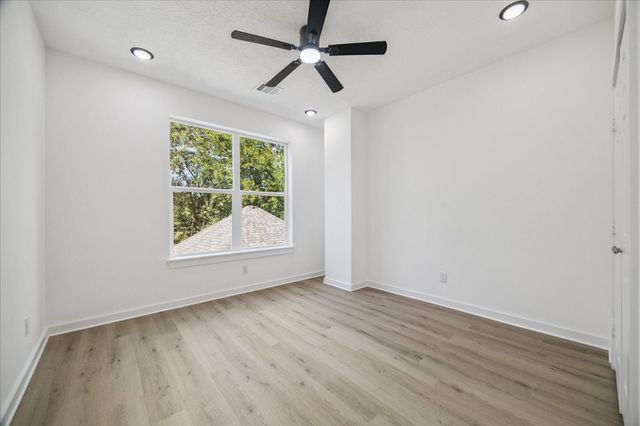 3303 Vista Lake Drive, Sugar Land, TX 77478