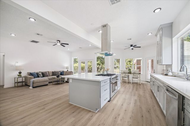 3303 Vista Lake Drive, Sugar Land, TX 77478