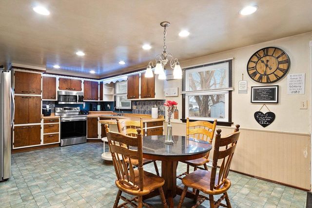 684 LIDA LANE, Green Bay, WI 54304