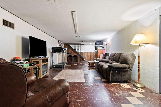 684 LIDA LANE, Green Bay, WI 54304