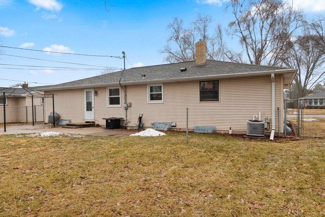 684 LIDA LANE, Green Bay, WI 54304