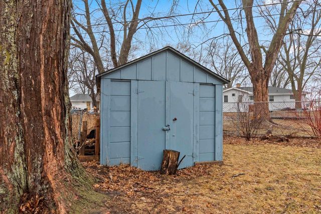 684 LIDA LANE, Green Bay, WI 54304