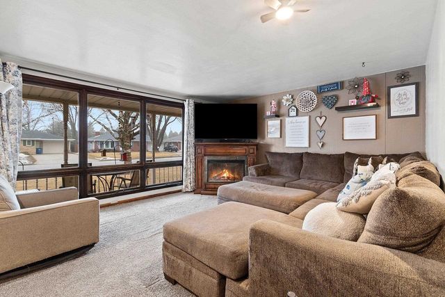 684 LIDA LANE, Green Bay, WI 54304