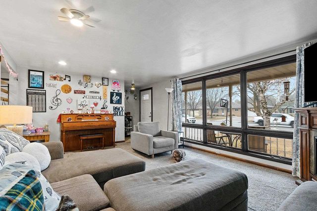 684 LIDA LANE, Green Bay, WI 54304