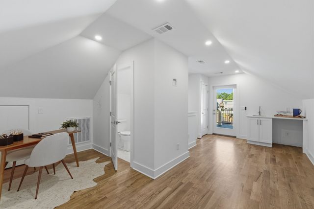 1711 5th Ave N Unit 4, Nashville, TN 37208