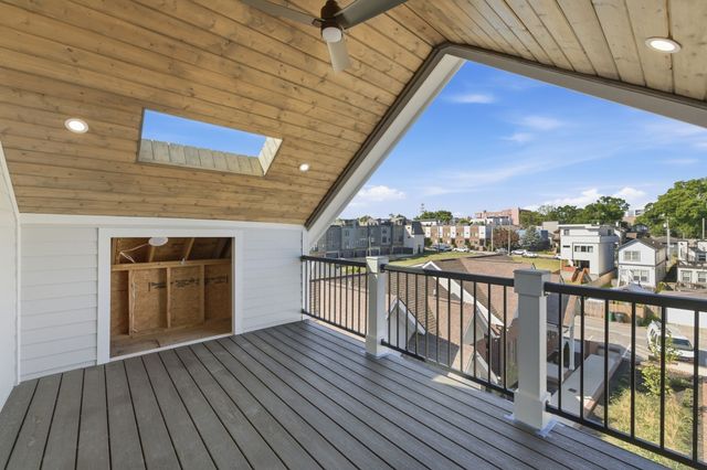 1711 5th Ave N Unit 4, Nashville, TN 37208