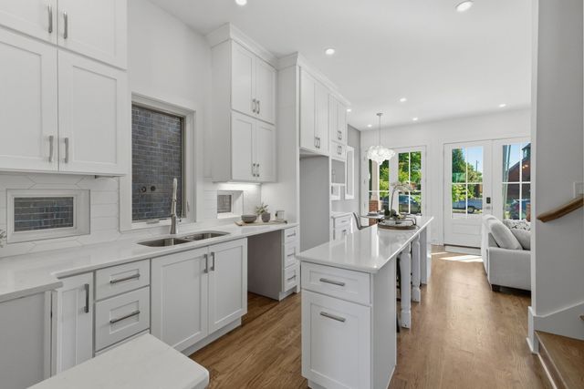 1711 5th Ave N Unit 4, Nashville, TN 37208