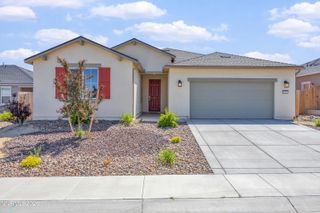 735 Roberts Crk Drive, Dayton, NV 89403