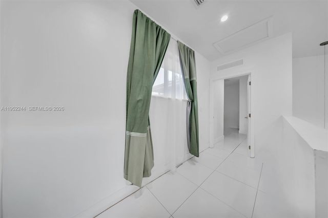 2315 NW 60th St, Miami, FL 33142