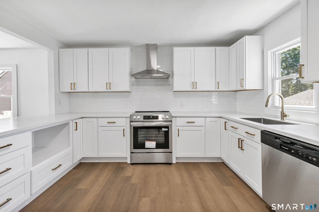 59 Lenox Avenue, Stratford, CT 06615
