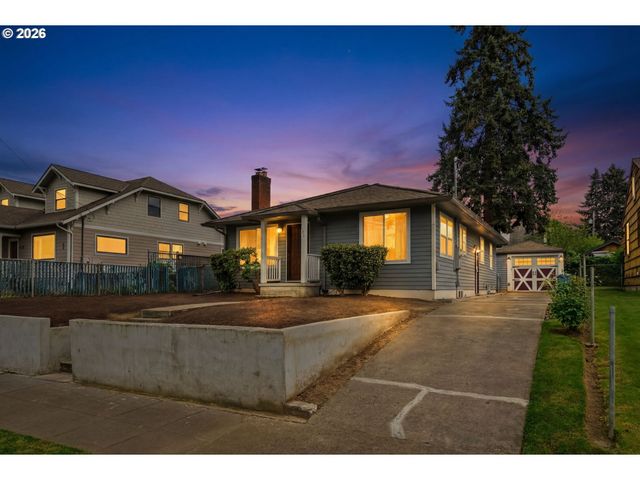 648 Ne STAFFORD St, Portland, OR 97211