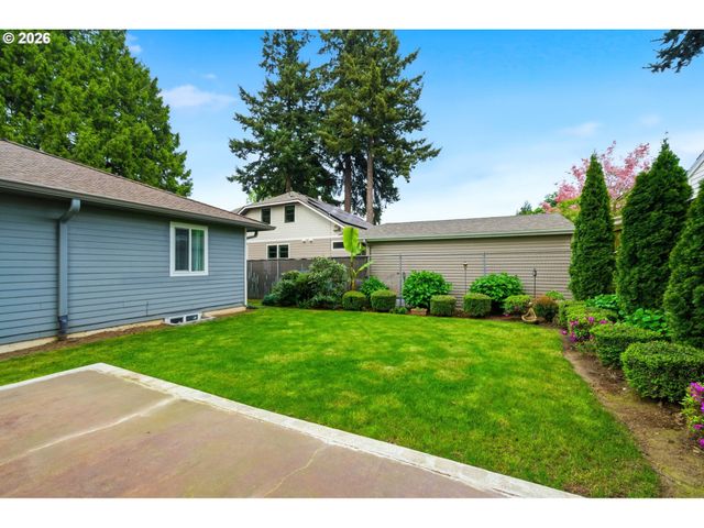 648 Ne STAFFORD St, Portland, OR 97211