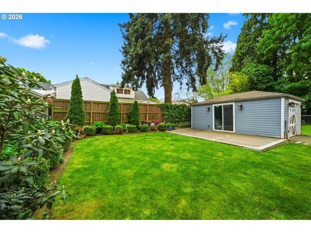 648 Ne STAFFORD St, Portland, OR 97211