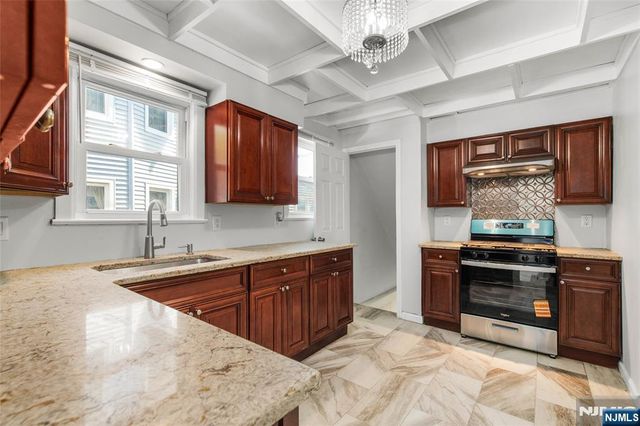 40 Teaneck, Ridgefield Park, NJ 07660