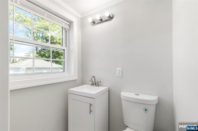 40 Teaneck, Ridgefield Park, NJ 07660