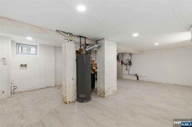 40 Teaneck, Ridgefield Park, NJ 07660