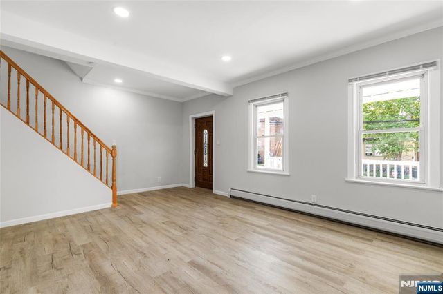 40 Teaneck, Ridgefield Park, NJ 07660