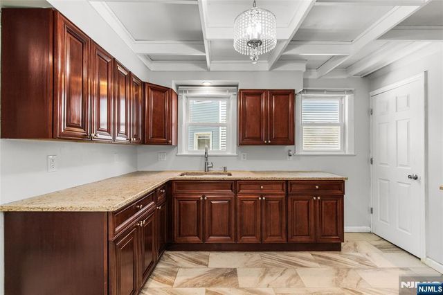 40 Teaneck, Ridgefield Park, NJ 07660
